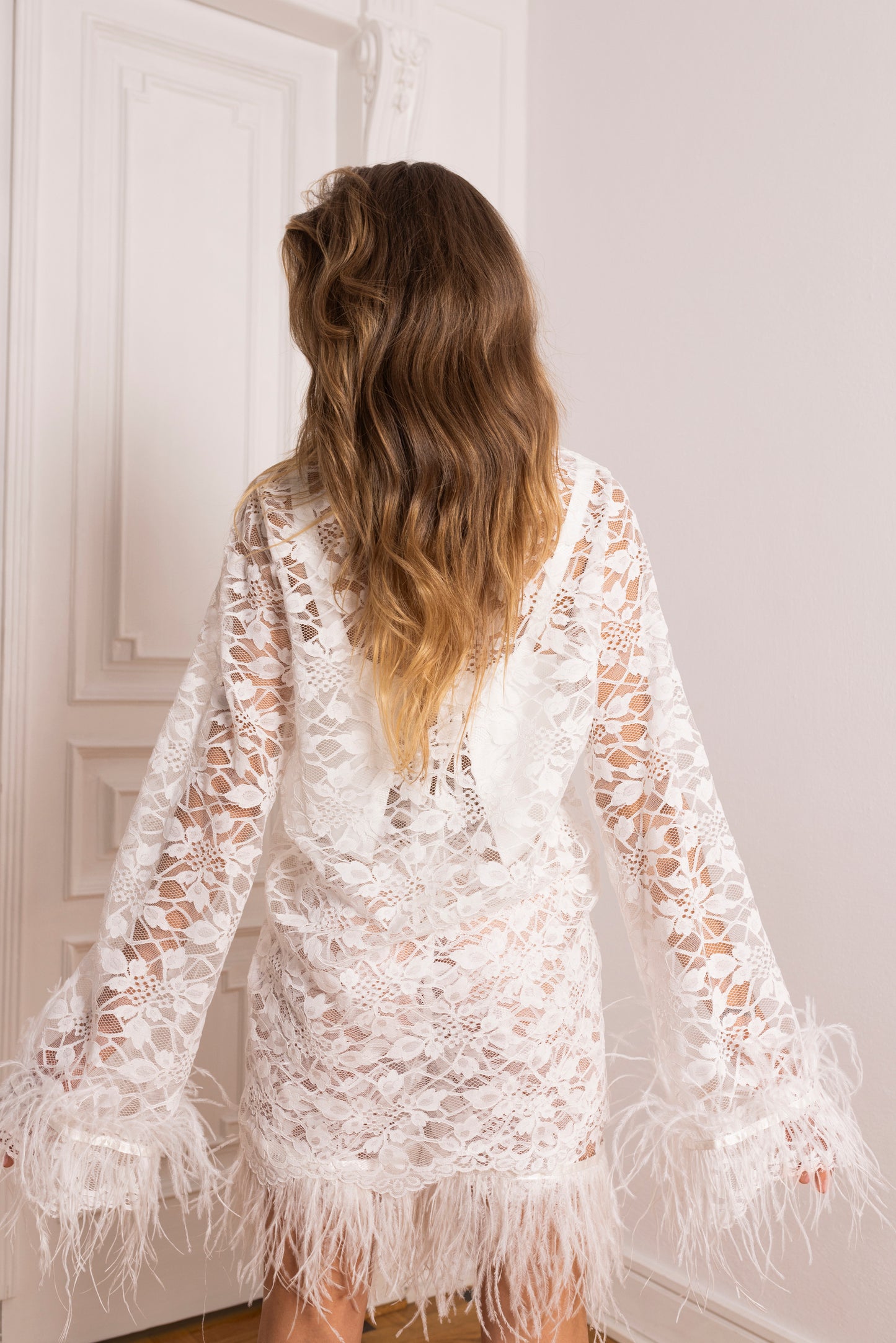 White feather-trimmed lace long sleeve shirt