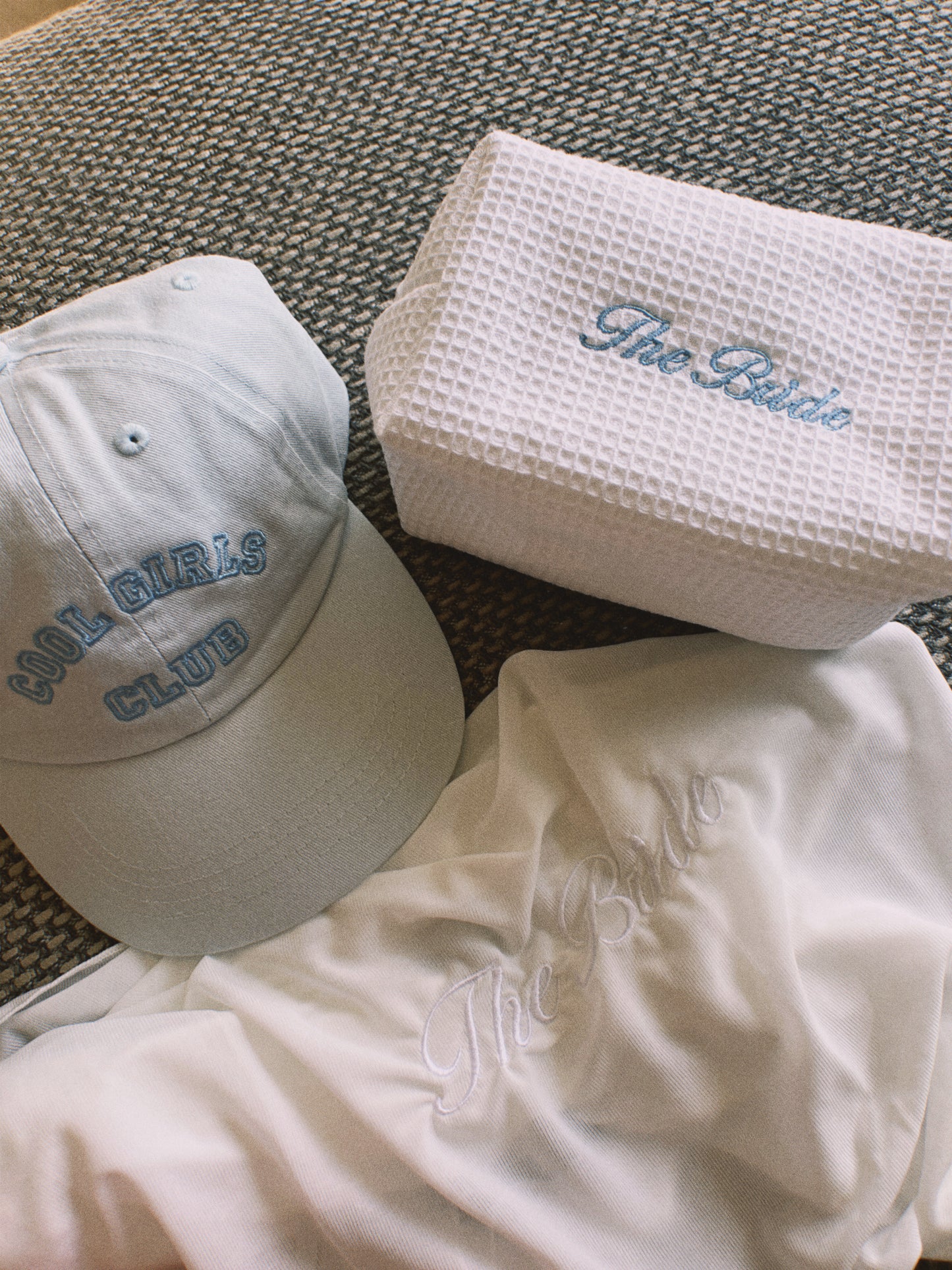 BRIDE blue embroidery cosmetic bag