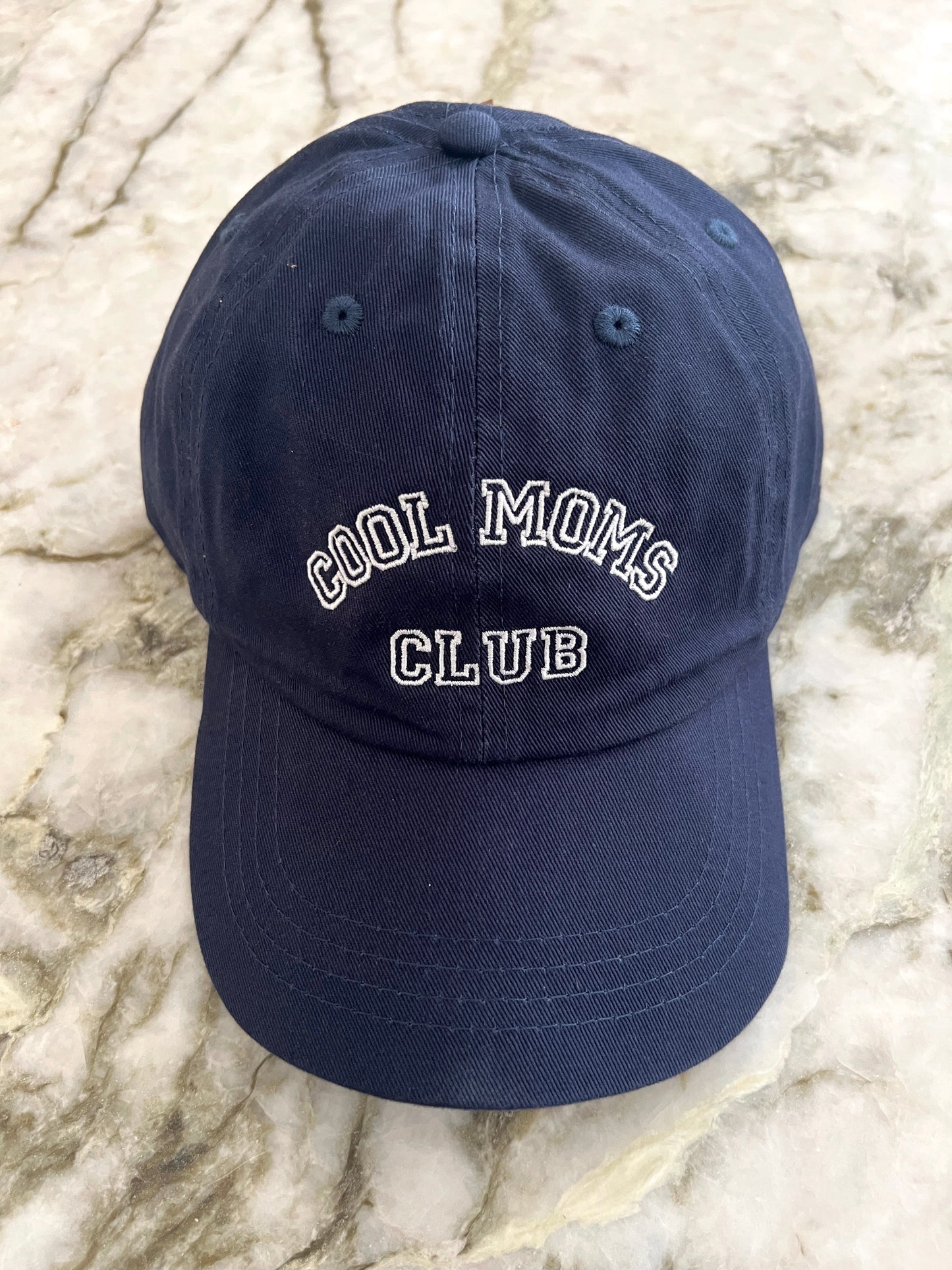 Czapka z daszkiem Cool Mom Club