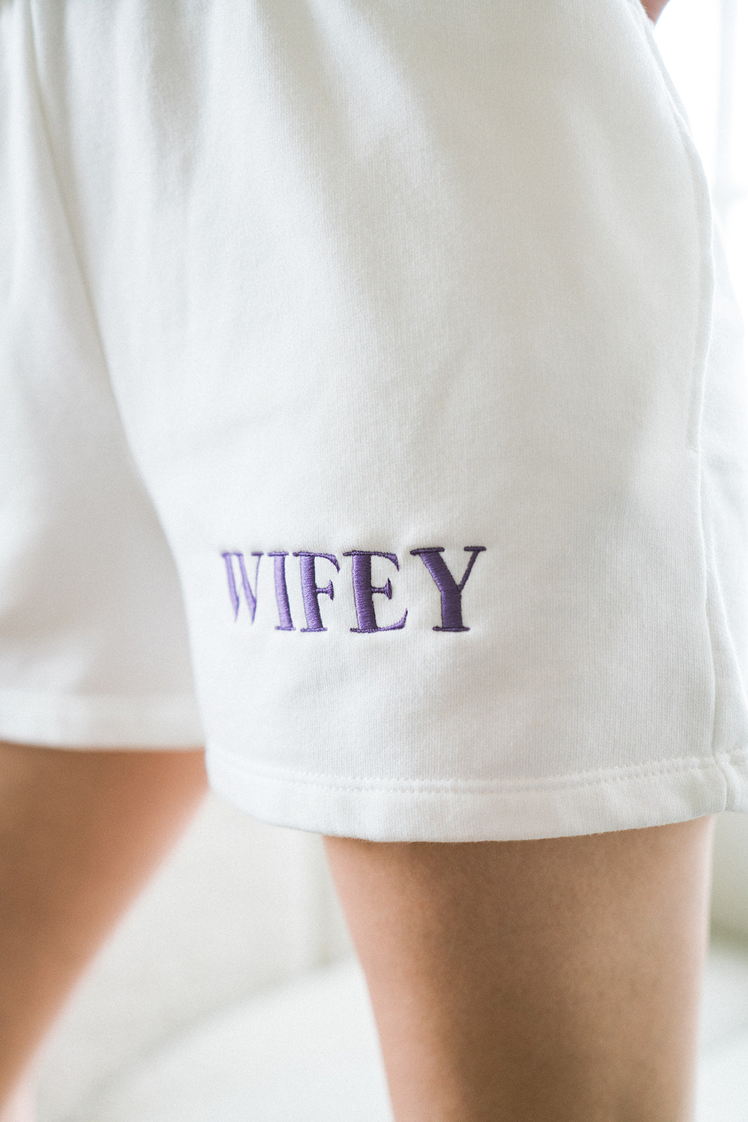 WIFEY szorty
